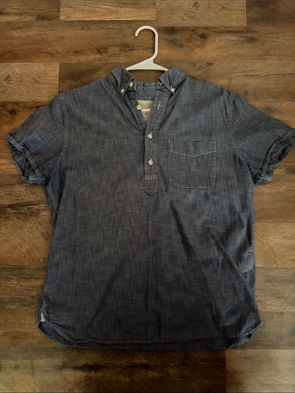 Casual Jean Short-Sleeve Button-Neck Shirt